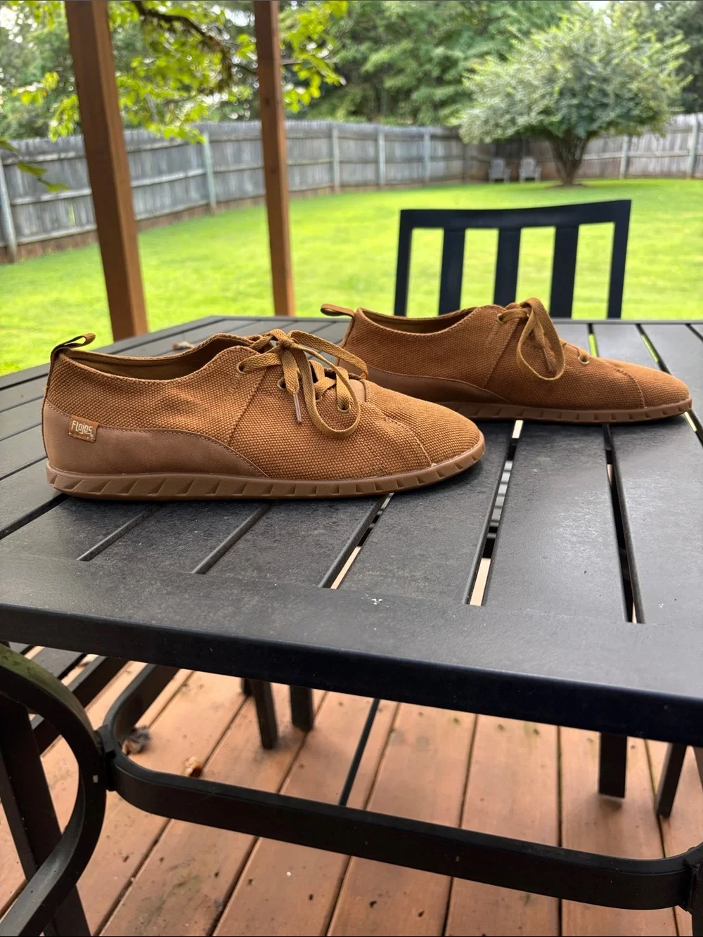 Flojos lace ups